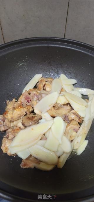 子姜焖鸡的做法步骤：5