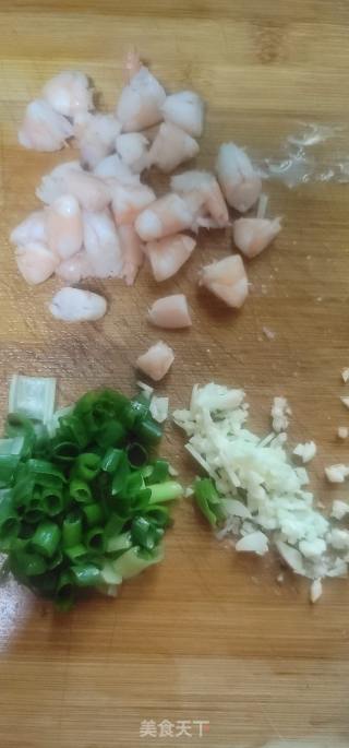 虾仁蛋炒饭的做法步骤：4