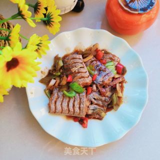 双椒烧带鱼的做法步骤：15
