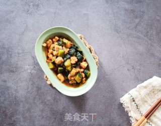 黄瓜炒鸡丁的做法