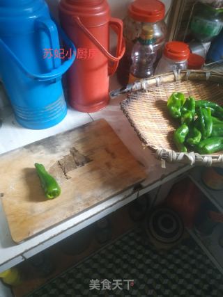 虎皮青椒的做法步骤：3