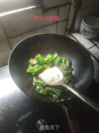 虎皮青椒的做法步骤：11