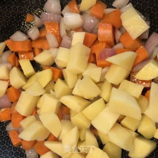 咖喱牛肉饭的做法步骤：9
