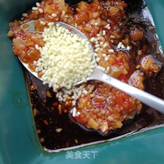 蒜蓉辣酱茄子条的做法步骤：6