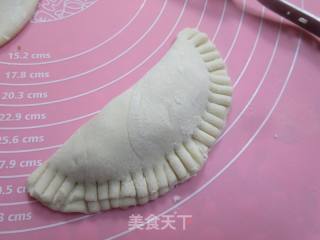 西葫芦鸡蛋馅盒子的做法步骤：16