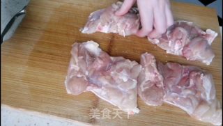 照烧鸡腿饭的做法步骤：2
