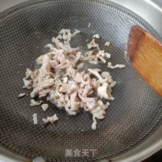 肉丝炒西兰花梗的做法步骤：7