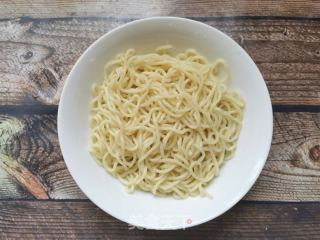 火鸡酱拌饸饹的做法步骤：5