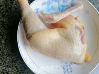 榴莲壳炖鸡汤的做法步骤：1