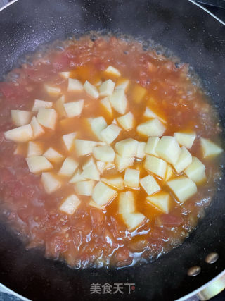 番茄土豆牛肉锅的做法步骤：7