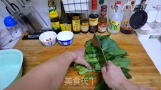 蒜蓉菠菜的做法步骤：2