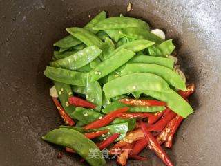 荷兰豆炒肉片的做法步骤：11