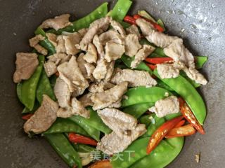 荷兰豆炒肉片的做法步骤：13