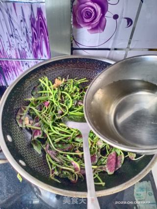 汉菜皮蛋汤的做法步骤：6