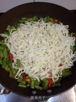 西红柿豆角焖面的做法步骤：6