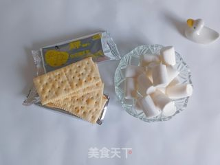 棉花糖烤苏打饼干的做法步骤：1