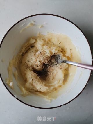 虾仁土豆泥塔的做法步骤：3