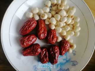 莲子银耳木瓜汤的做法步骤：5