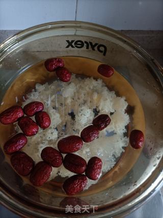 蜂蜜银耳汤的做法步骤：4