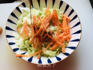 生拌莲花菜胡萝卜丝的做法步骤：5