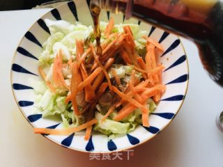 生拌莲花菜胡萝卜丝的做法步骤：6