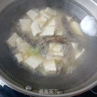 泥鳅炖豆腐的做法步骤：5
