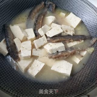 泥鳅炖豆腐的做法步骤：8