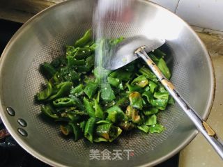 豆豉烧青椒的做法步骤：4