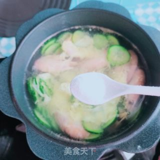 甜虾黄瓜汤的做法步骤：8