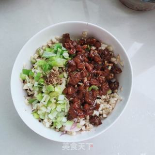 茄子猪肉包子的做法步骤：6