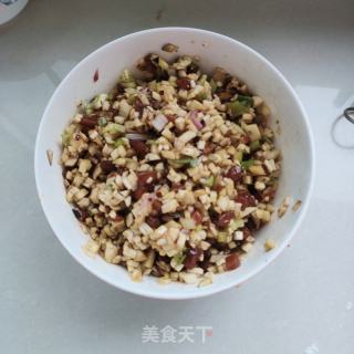 茄子猪肉包子的做法步骤：7