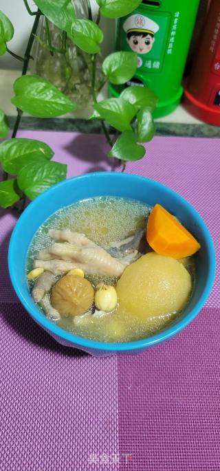 苹果胡萝卜鸡脚汤的做法步骤：10