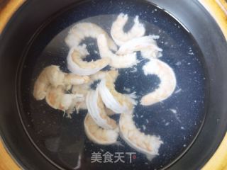 胡萝卜木耳炒虾仁的做法步骤：4