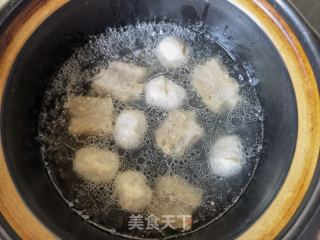 排骨汤煮黄花鱼丸的做法步骤：6