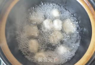 排骨汤煮黄花鱼丸的做法步骤：7
