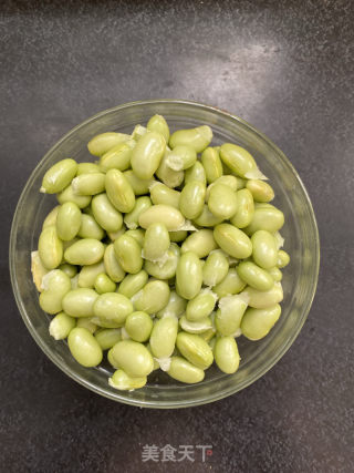 虾仁猪心烧毛豆的做法步骤：2