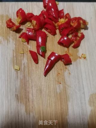 爆炒麻辣兔腿的做法步骤：4