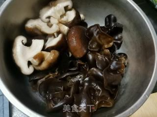 家常香菇木耳水饺的做法步骤：5