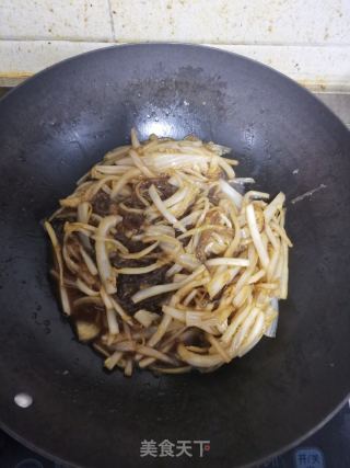 白菜炒粉条的做法步骤：4