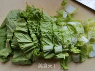 小白菜金针菇拌虾仁的做法步骤：1