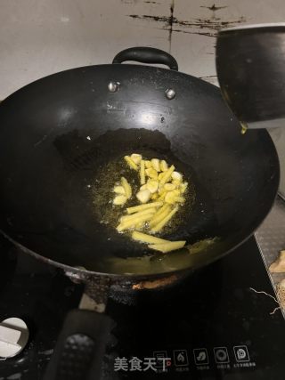 烧鸡翅根的做法步骤：2