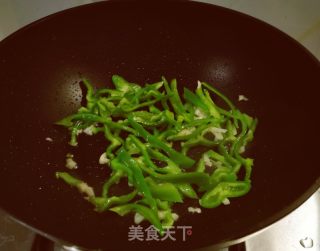 素炒青椒苦瓜的做法步骤：8