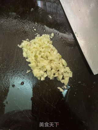蒜蓉炒番薯叶的做法步骤：3