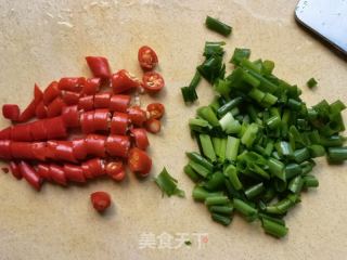 麻辣虾尾烧玉米的做法步骤：2