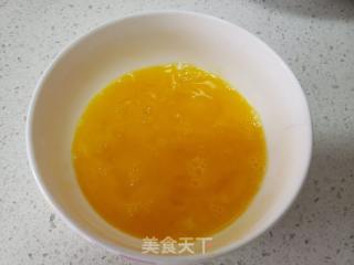 香葱鸡蛋炒红薯饸饹面的做法步骤：2