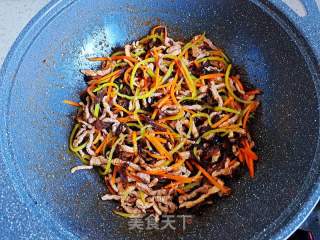 鱼香肉丝的做法步骤：6