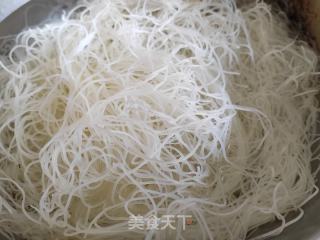 家常炒米粉的做法步骤：4