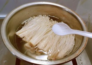 蒜香番茄酱烤金针菇的做法步骤：2