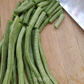 肉末豇豆角的做法步骤：1