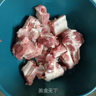 红烧排骨的做法步骤：1